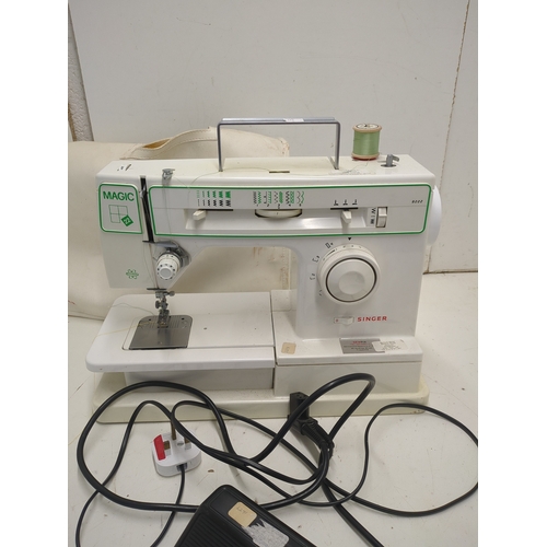Singer Magic 22 Sewing Machine