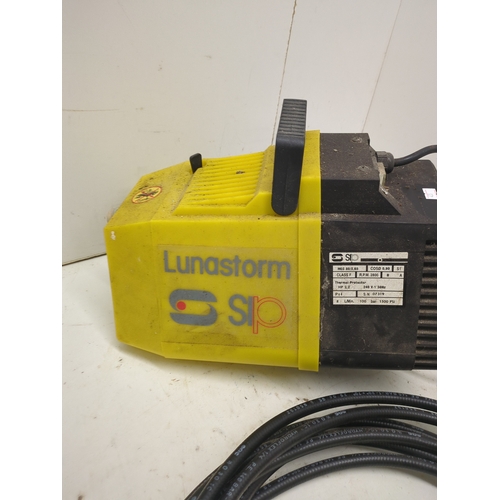 213 - SIP Lunastorm Pressure Washer