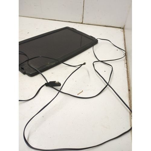 219 - Solar Battery Charger Panel