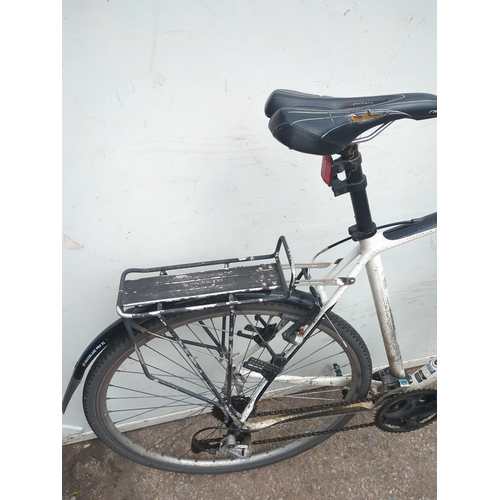 231 - Specialized Sirrus Hybrid Bike