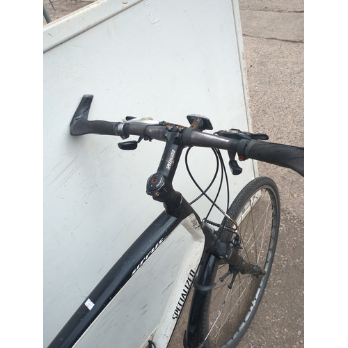 231 - Specialized Sirrus Hybrid Bike