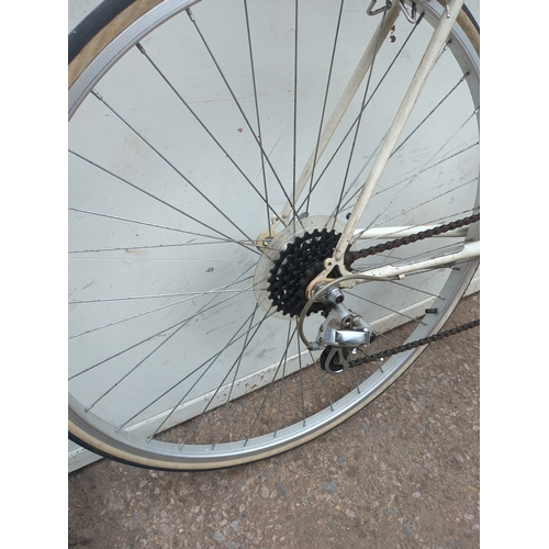 232 - Schwinn Vintage Road Bike