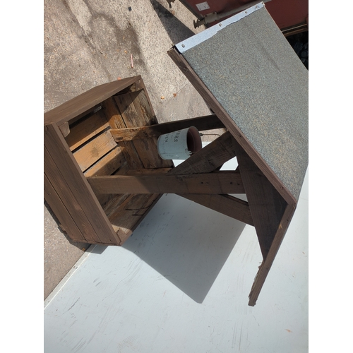 239 - Rustic Outdoor Decorative Wishing Well with Metal Bucket