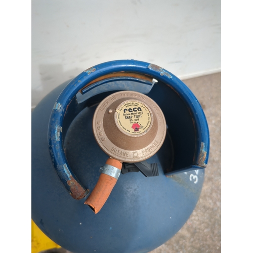 256 - Shell Butagas 15kg LPG Cylinder