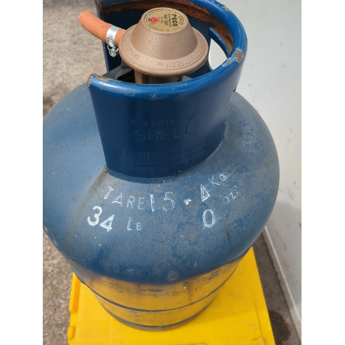 256 - Shell Butagas 15kg LPG Cylinder