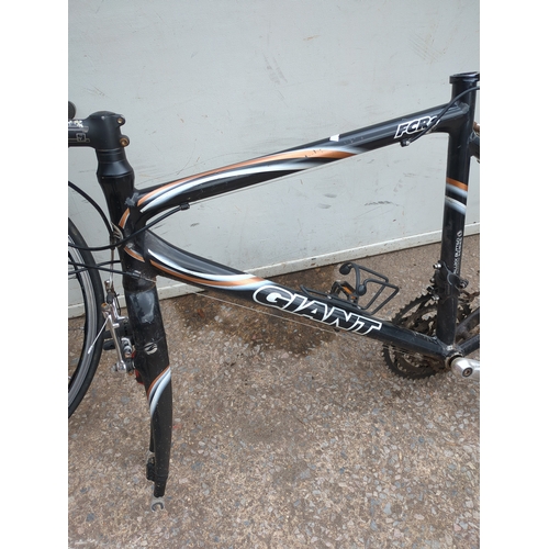 269 - Giant FCR 3 Road Bike with Wheels
