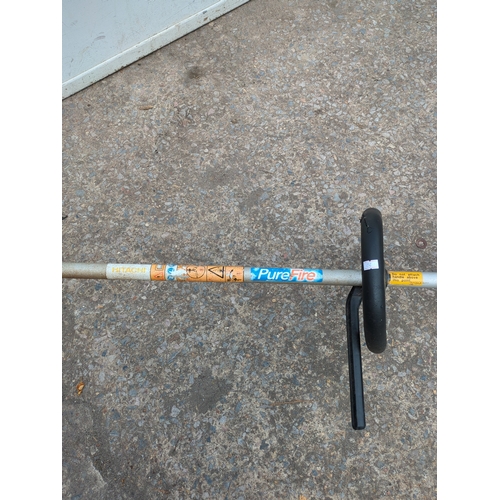 283 - Hitachi CG40EYKLP String Trimmer