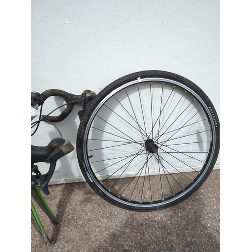 287 - Carrera Vanquish Road Bike