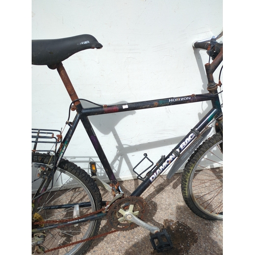 292 - Diamond Back Horizon Bicycle