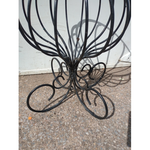 302 - Metal Plant Stand