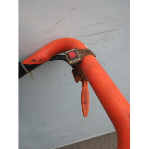 304 - Earth Auger DZ520