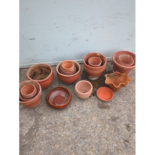 309 - Terracotta Plant Pots Set