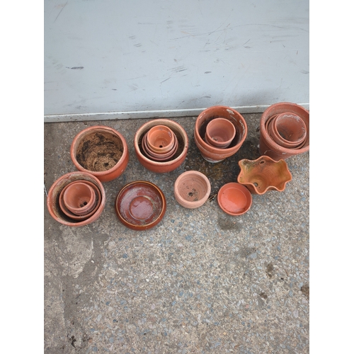 309 - Terracotta Plant Pots Set