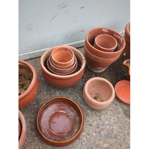 309 - Terracotta Plant Pots Set