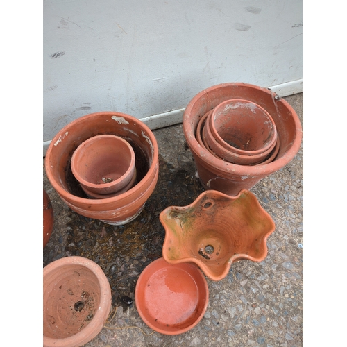 309 - Terracotta Plant Pots Set