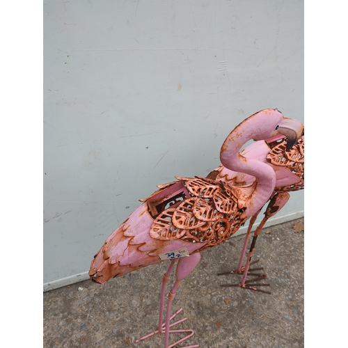 343 - Metal Flamingo Garden Decor