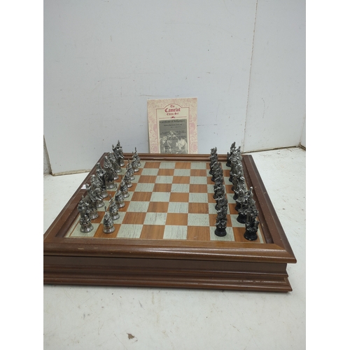 danbury-mint-camelot-chess-set