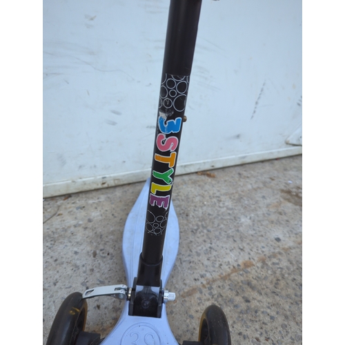 139 - 3Style Scooter RGS-1