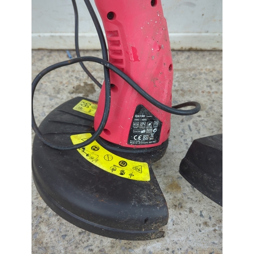 142 - BLACK+DECKER Grass Strimmer