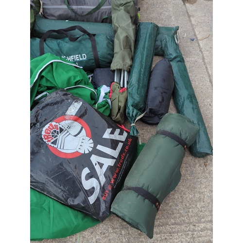 143 - Weather Highfield & Other Camping Gear Set