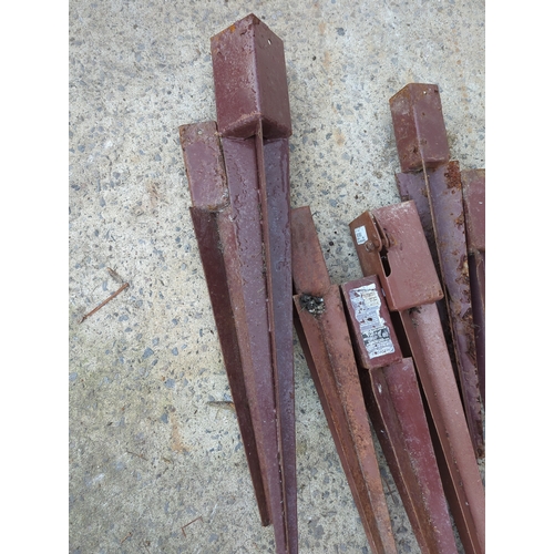 144 - Easyfix Post Spikes