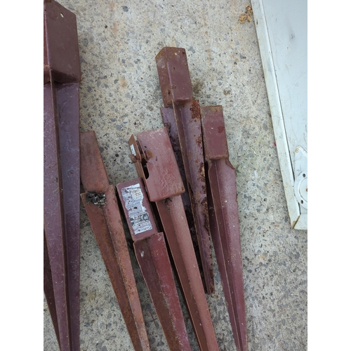 144 - Easyfix Post Spikes