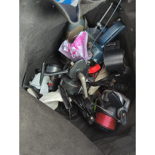 145 - Carp Focus Fishing Chair and Gear Set