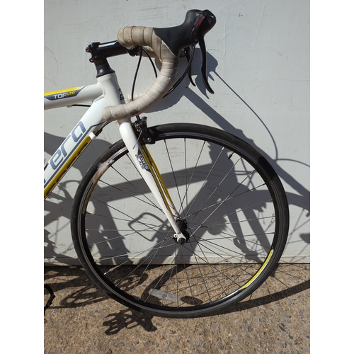 29 - Carrera TDF Road Bike
