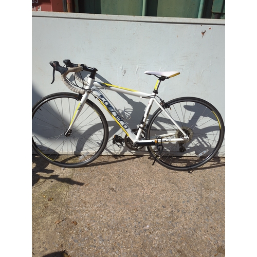 29 - Carrera TDF Road Bike