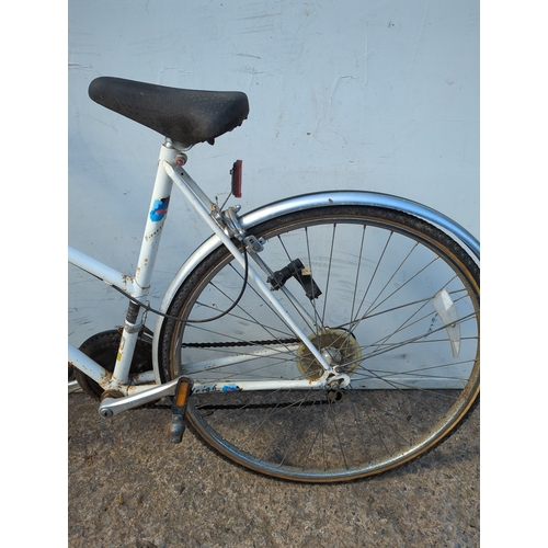 31 - Raleigh Ladies Bike