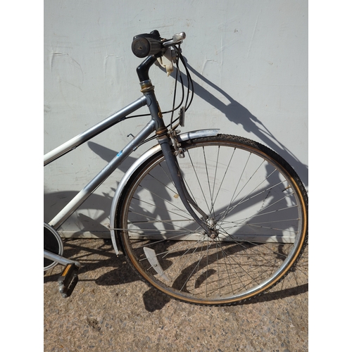 31 - Raleigh Ladies Bike