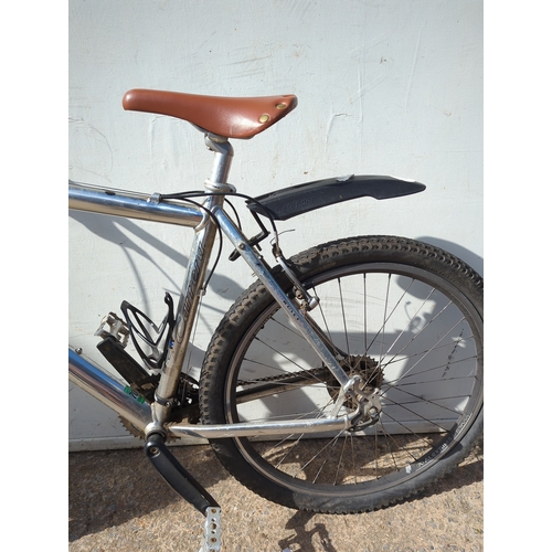 37 - Carrera Fury Mountain Bike