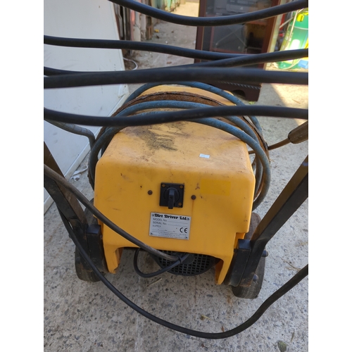 44 - Dirt Driver Bulldog Pressure Washer