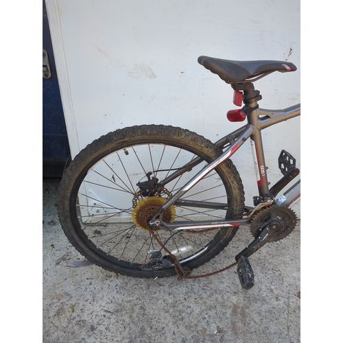 54 - Carrera Vengeance Mountain Bike