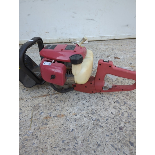 69 - Sovereign Petrol Hedge Trimmer