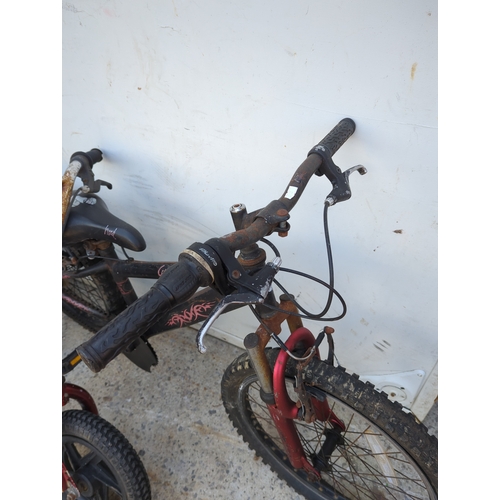 78 - Universal Kids BMX Bicycle and Scooter Set