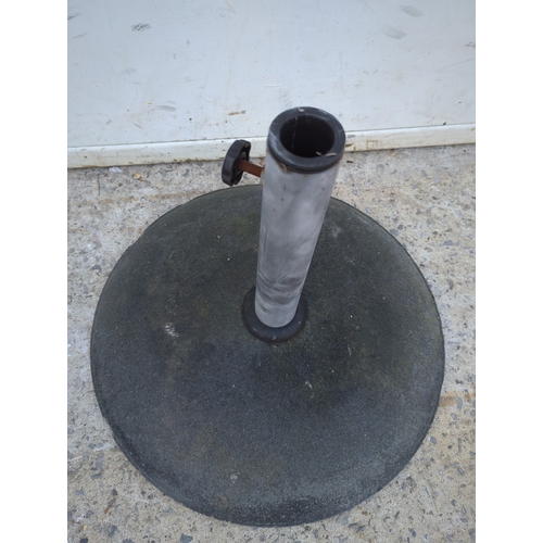 90 - Outdoor Umbrella Base Stand