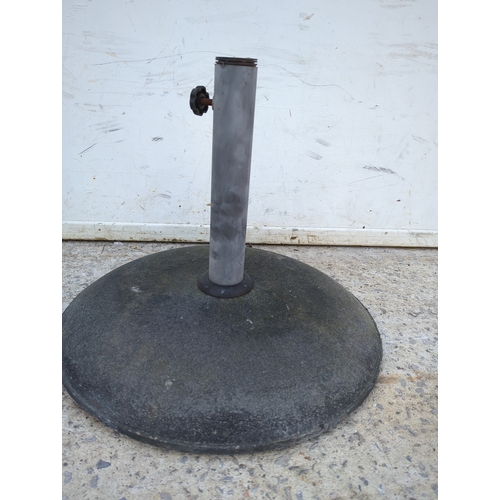 90 - Outdoor Umbrella Base Stand