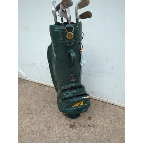 199 - Wilson Magnum Force Golf Club Set with Bag