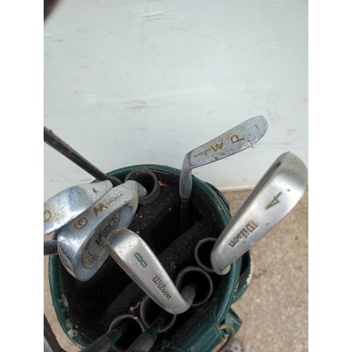 199 - Wilson Magnum Force Golf Club Set with Bag