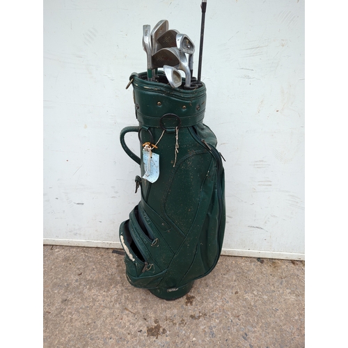 199 - Wilson Magnum Force Golf Club Set with Bag