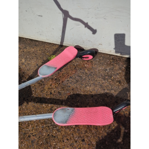 269 - Pink Tri-Wheel Scooter