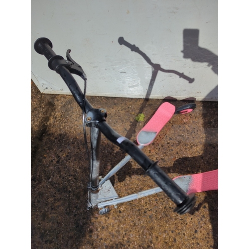 269 - Pink Tri-Wheel Scooter