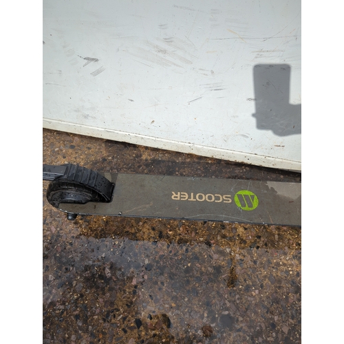 282 - M Scooter Folding Kick Scooter