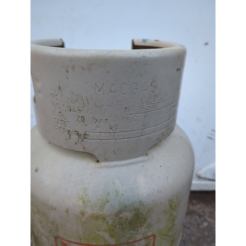 122 - Handy Gas Butane Cylinder