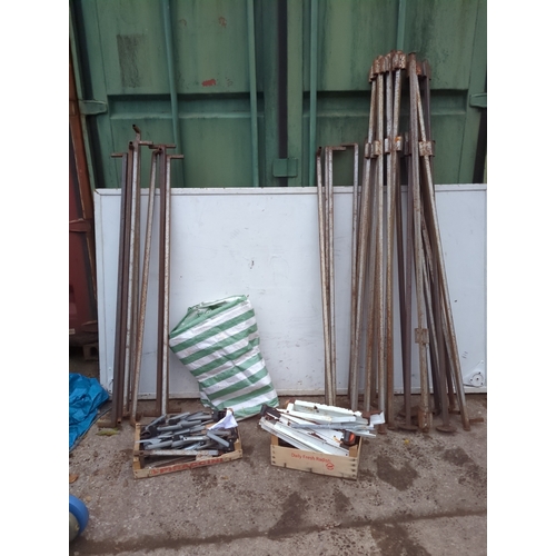 132 - Market Stall With Green and White Cover