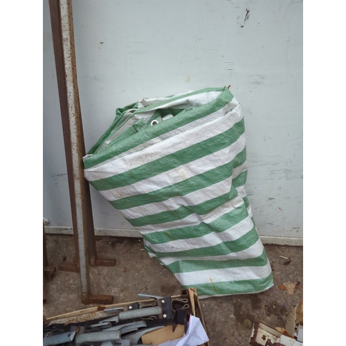 132 - Market Stall With Green and White Cover