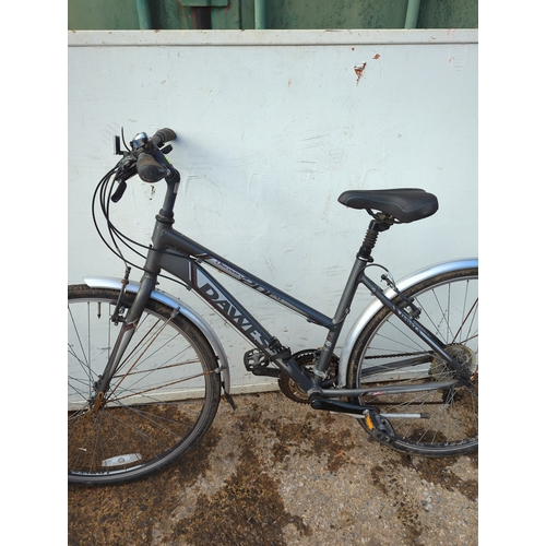 51 - Dawes Discovery 201 Hybrid Bike