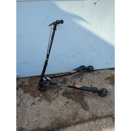 71 - iScoot Pro Scooter