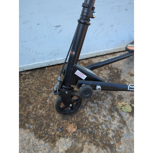 71 - iScoot Pro Scooter